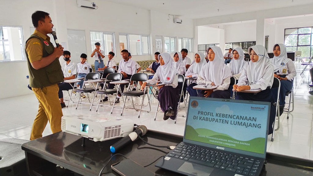 MPLS Sekolah di Lumajang Fokus Edukasi Penanganan Bencana