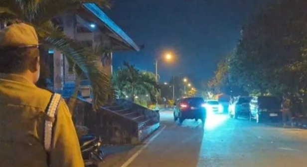 Pasca-OTT Bupati Sugiri, Dua Mobil Diduga Tim KPK Keluar dari Rumah Dinas Ponorogo