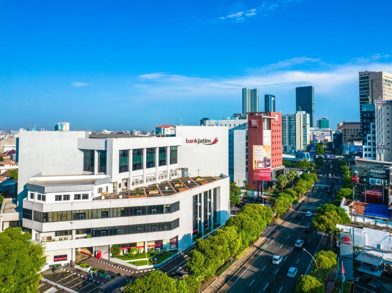 Direksi Bank Jatim Kompak Ramai Ramai Borong Saham di Awal Tahun 2026