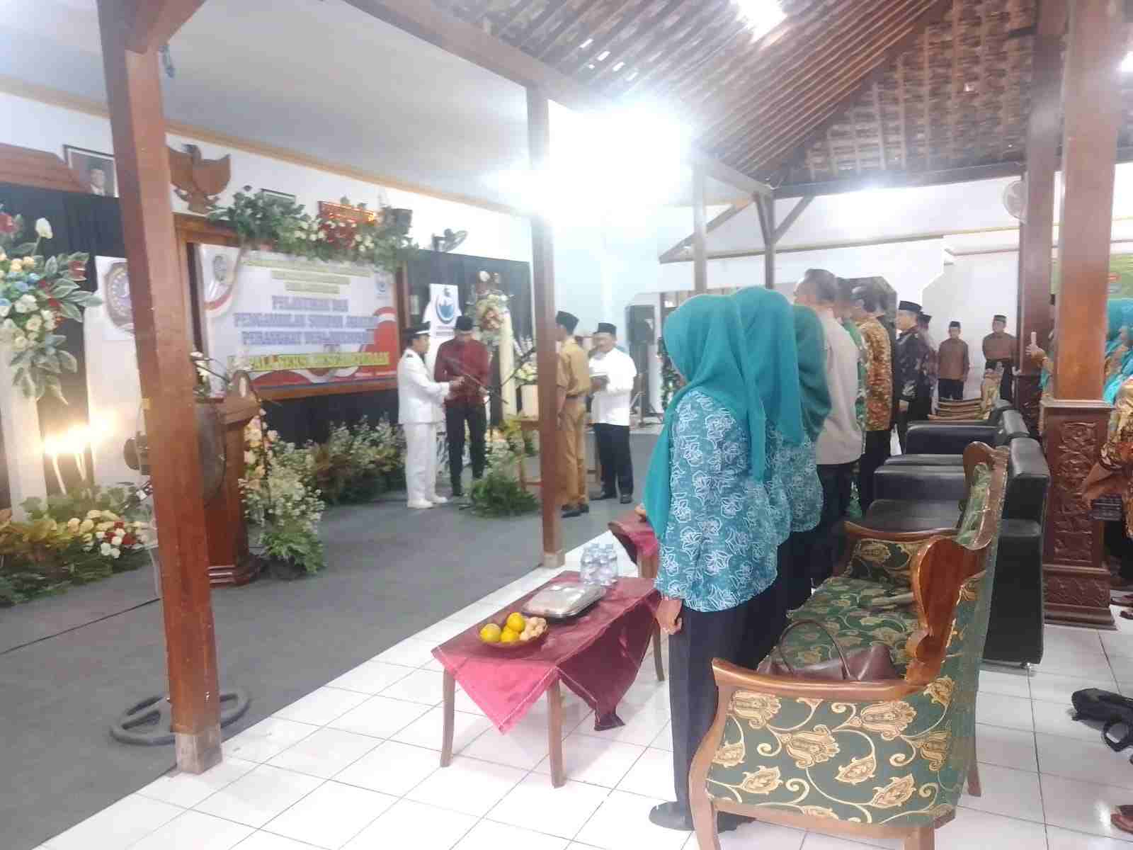 Pelantikan dan Pengambilan Sumpah Jabatan Perangkat Desa  Mulyosari