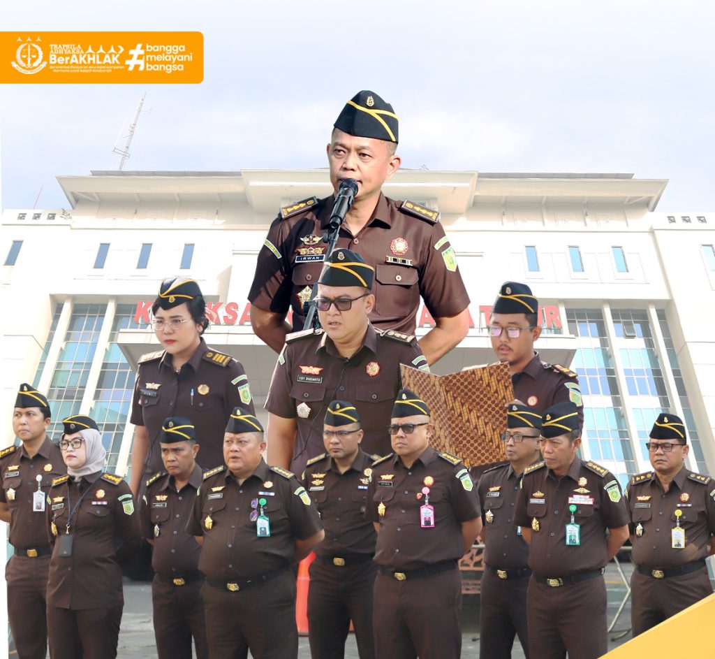 Pimpin Apel Pagi, Plh Aspidum Kejati Jatim Serukan Keteladanan dan Ketaatan SOP