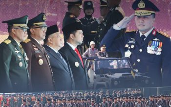 Sinergitas Menguat, Wakajati Jatim Hadiri Puncak Peringatan HUT Bhayangkara ke-80 di Mapolda Jatim