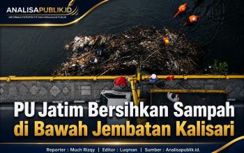PU Jatim Bersihkan Sampah di Bawah Jembatan Kalisari